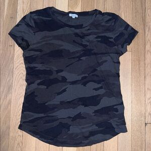 Splendid Camo print cap sleeve Tee Shirt small
